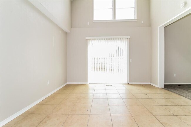 Foto del edificio - 8201 NW 6th St