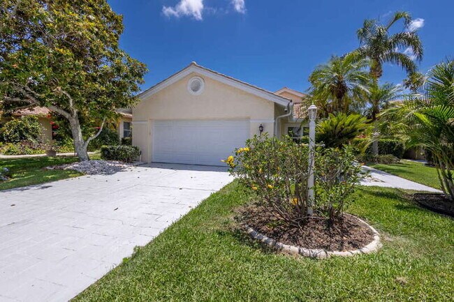 Foto del edificio - 6623 Oakbrooke Cir