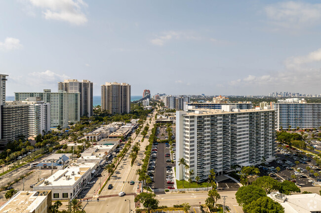 Building Photo - Coral Ridge Towers East