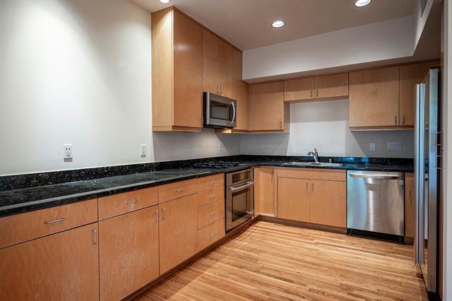 Foto del edificio - 3372 Miro Pl