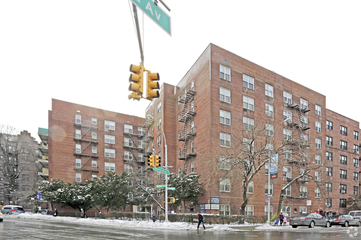 Primary Photo - Yorkshire Gardens Condominiums