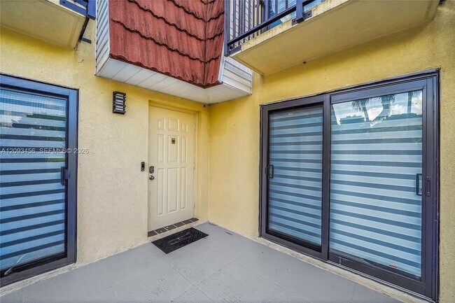 Building Photo - 9861 NW 6th Ct