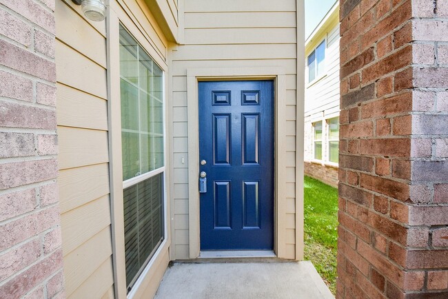 Building Photo - 2518 Bammelwood Dr