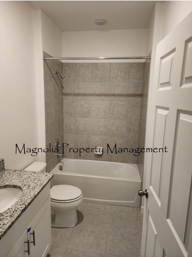 Foto del edificio - 1/2 Mo Free Rent!!! Brand New 4/2 in Tarpo...