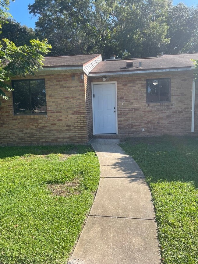 Building Photo - 1584 Revere Ln