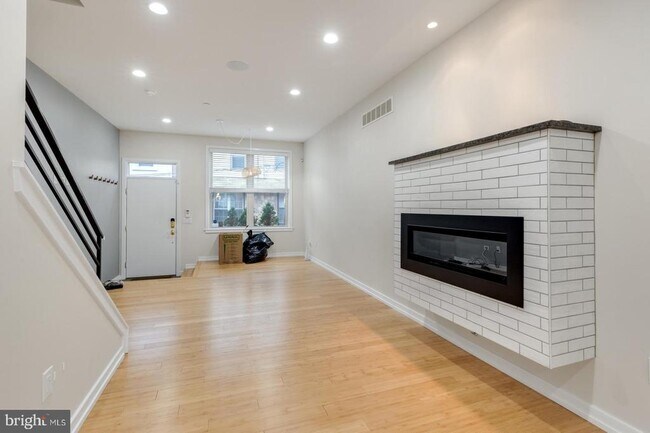 Foto del edificio - 1273 S Bucknell St