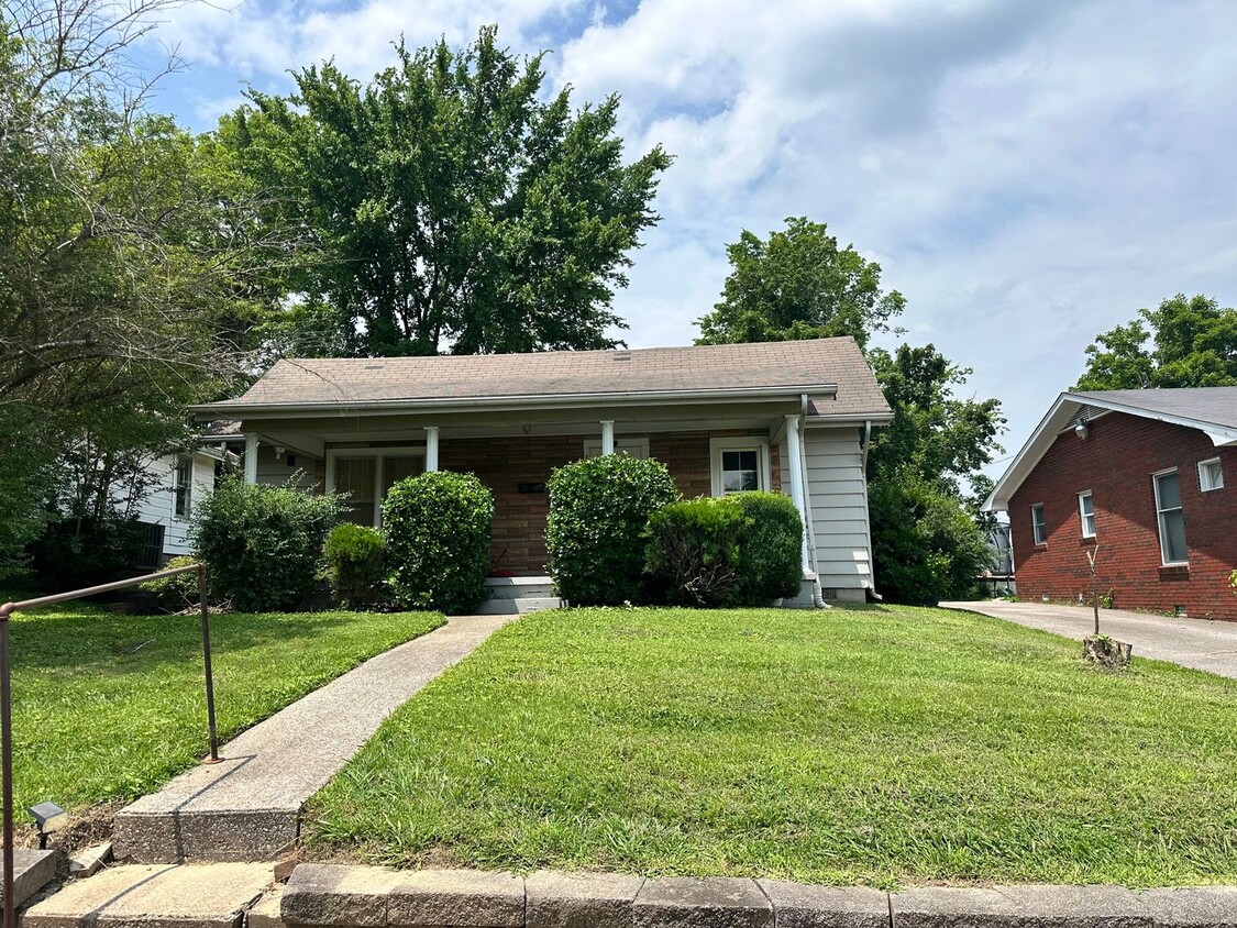 Building Photo - Home in Benton