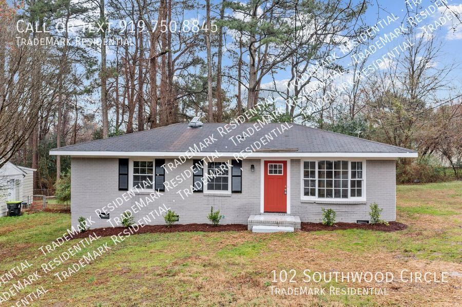 Foto principal - 102 Southwood Cir