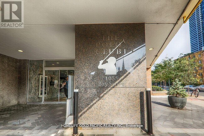 Building Photo - 1055 Bay St.