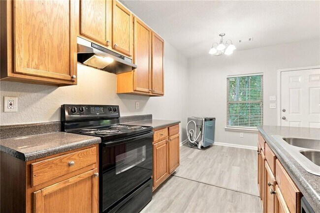 Foto del edificio - 7130 Brookview Way