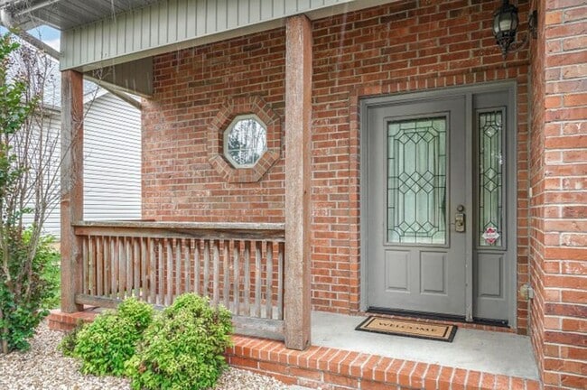 Foto del edificio - 1403 W Maplewood St