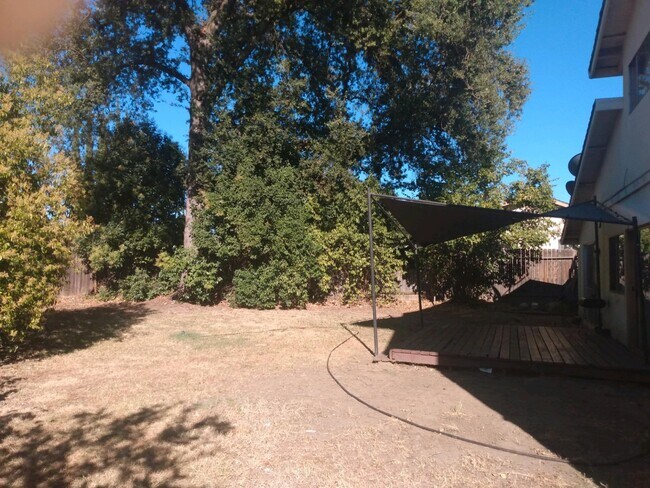 Building Photo - 7755 Envoy Way