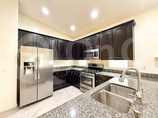 Foto del edificio - 7249 E Osage Ave