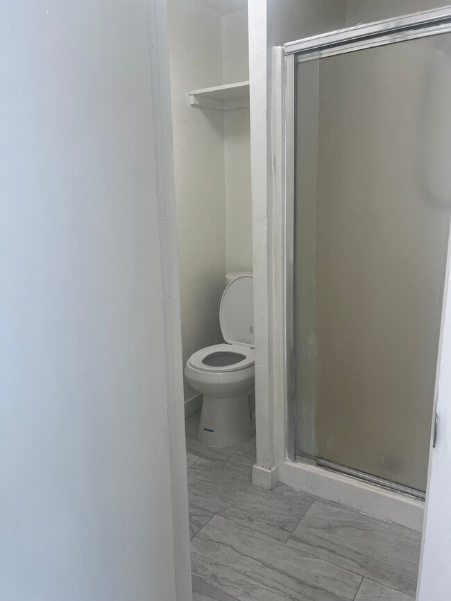 Building Photo - 3853 Bentley Ave