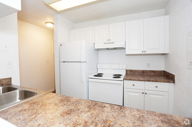 2HAB, 2BA - Park's Edge Apartments