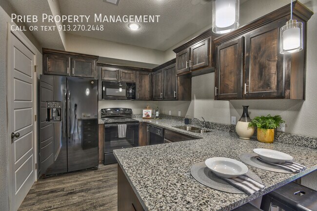 Foto del edificio - 22088 W 123rd Ln