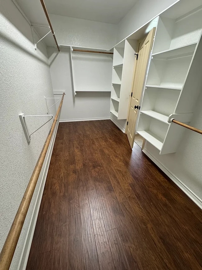 Building Photo - 610 Benelli Dr