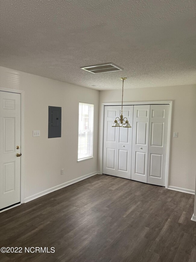 Building Photo - 4179 Academic Dr