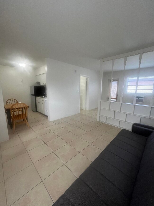 Foto del edificio - 1017 SE 3rd St