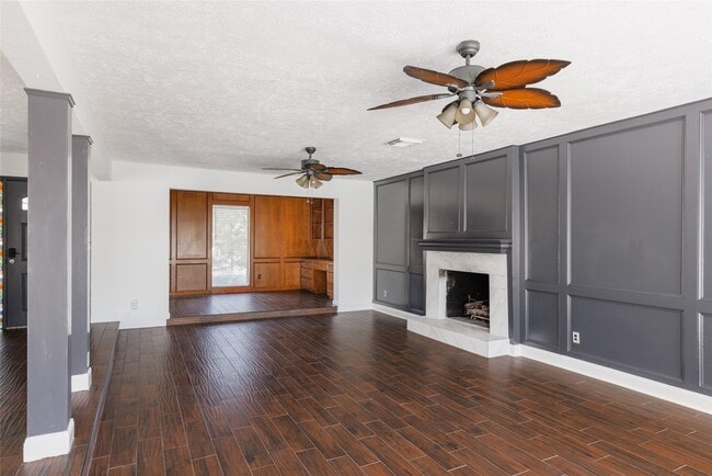 Building Photo - 1210 Westgreen Blvd