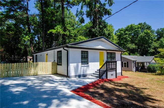 Foto del edificio - 4244 Lindsey Dr