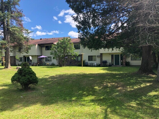 Foto del edificio - 5322 Lakeview Rd