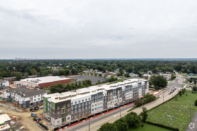 Building Photo - THE CASCADE AT FOUNDRY CREEK
