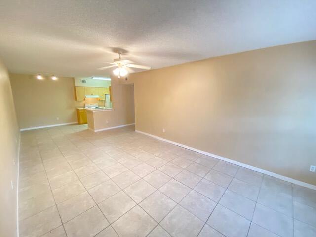 Primary Photo - 10276 Fox Trail Rd S
