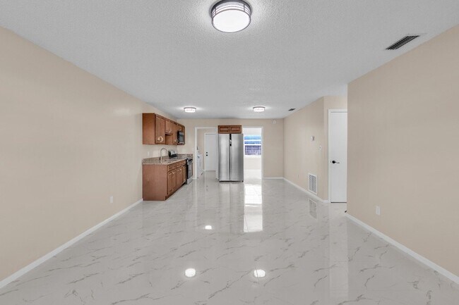 Building Photo - 2809 Jefferson Pkwy