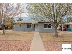 Building Photo - 3022 N 17th Ave