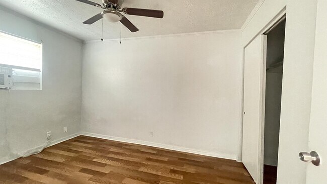 Building Photo - 5693 Atlee Ave