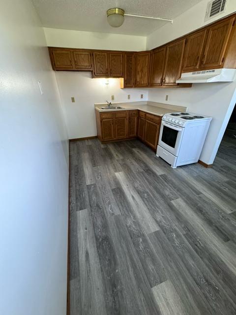 Building Photo - 103 Crestview Dr