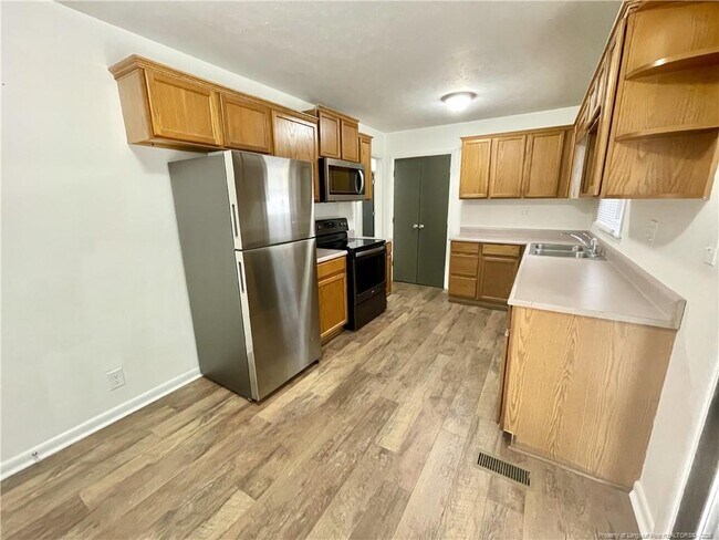 Foto del edificio - 575 Braxton Blvd