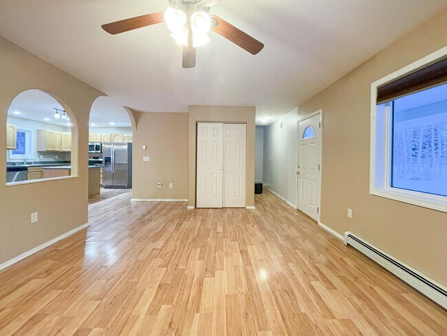 Building Photo - 2375 Baby Bell Dr