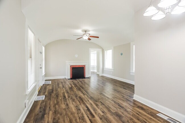 Foto del edificio - 624 9th Ave