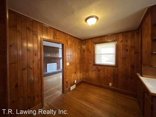 Building Photo - 2 br, 1 bath House - 2002 Weststone Dr.