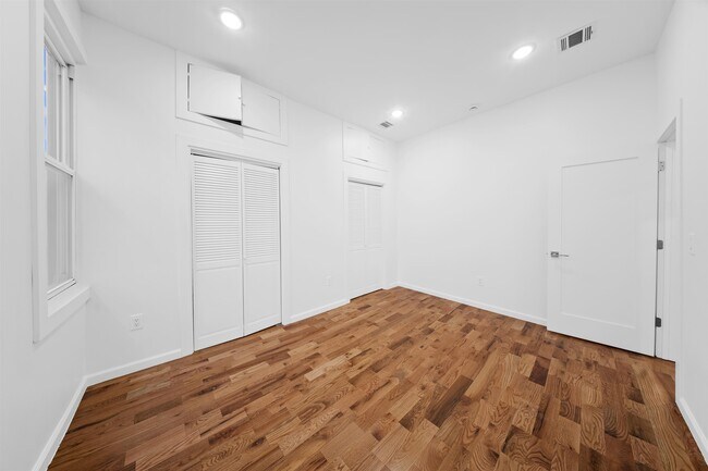 Foto del edificio - 1111 53rd St