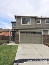 Building Photo - 3055 SW Black Butte Ln