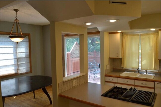 Foto del edificio - Awesome 5 br close to the U of MN!