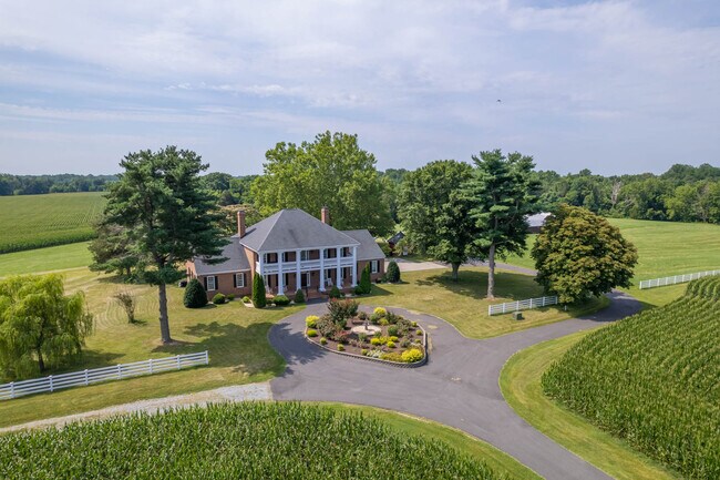 Building Photo - 5695 Mt Landing Rd