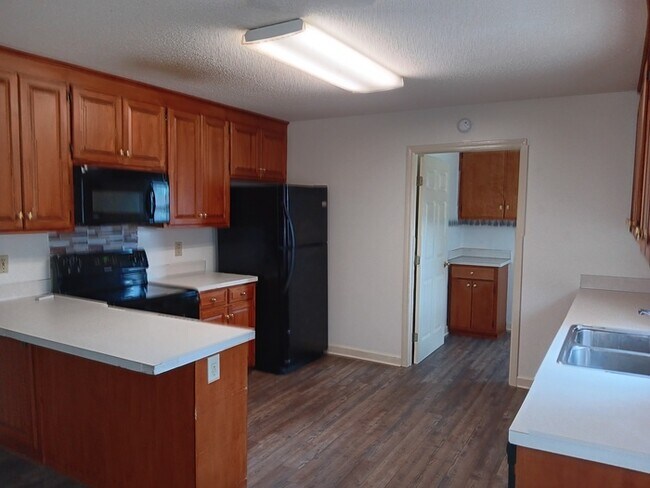 Foto del edificio - 1512 Oakshade Ave