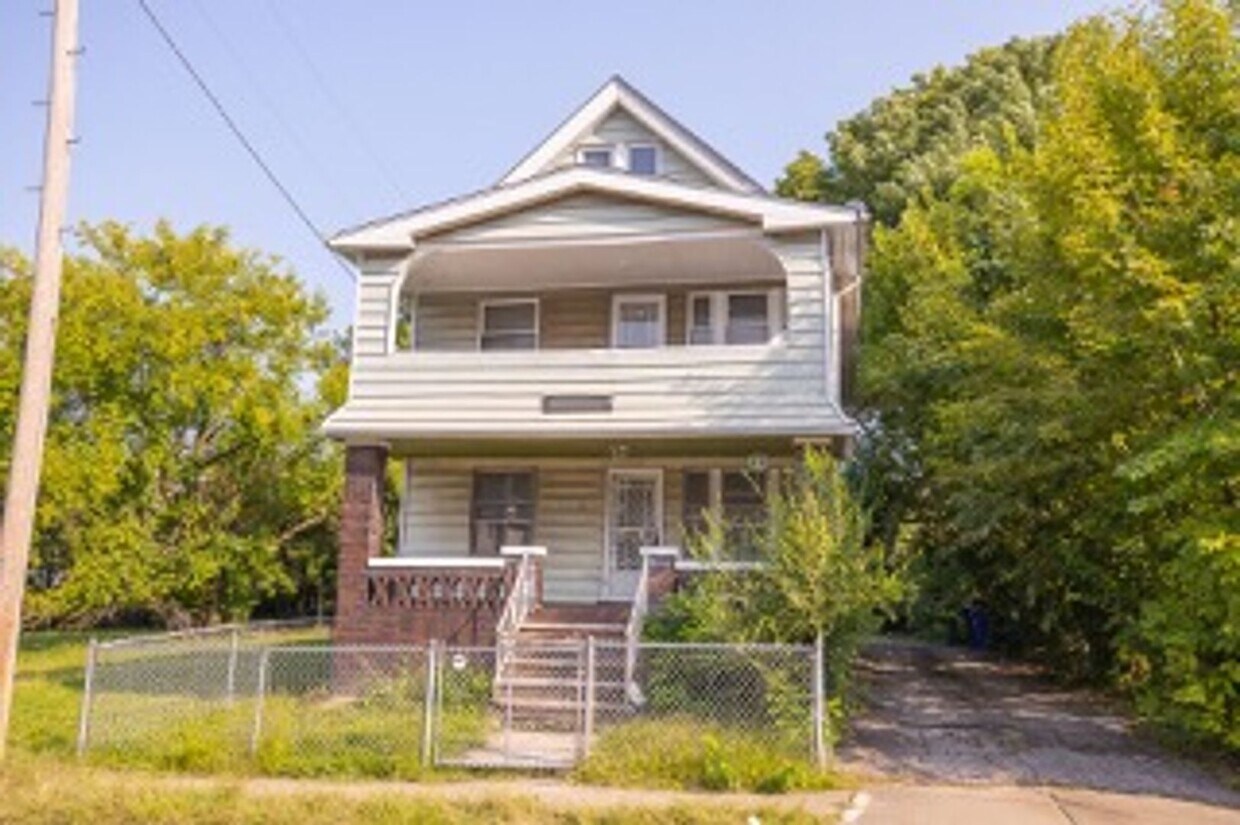Foto principal - 9101 Easton Ave