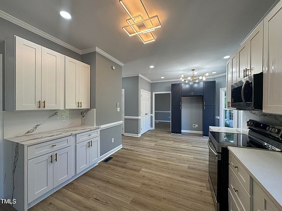 Building Photo - Build Equity While Leasing - Lease and Own...