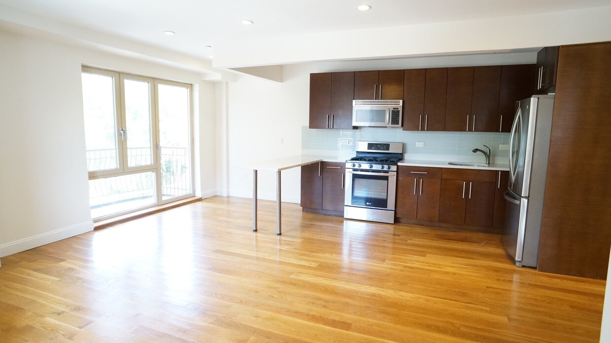 Foto principal - 3030 Middletown Rd