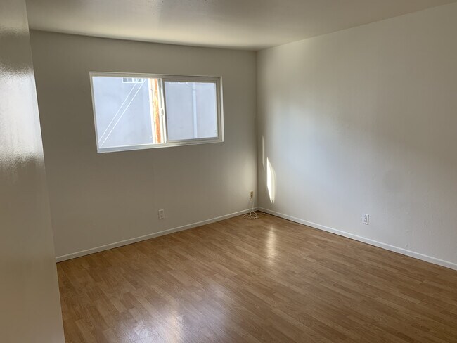 Dormitorio 2 - 1317 26th St