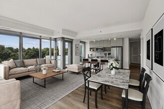 Interior Photo - WestEnd25