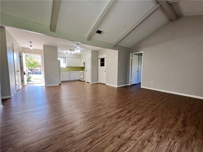 Foto del edificio - 1418 Rutland Dr