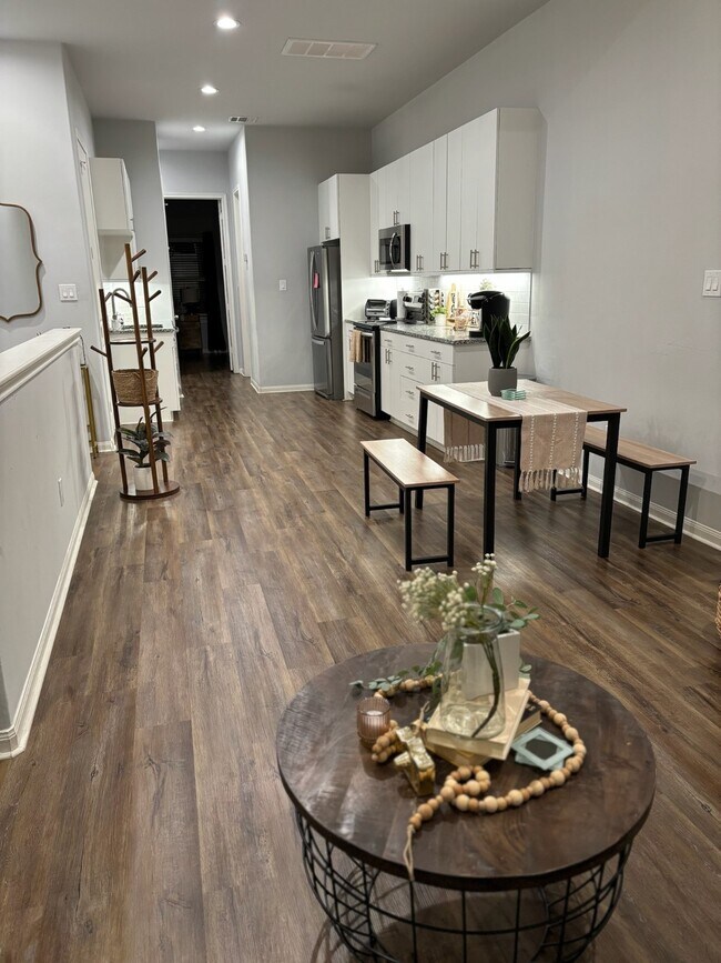 Building Photo - 4928 Paradigm Ln