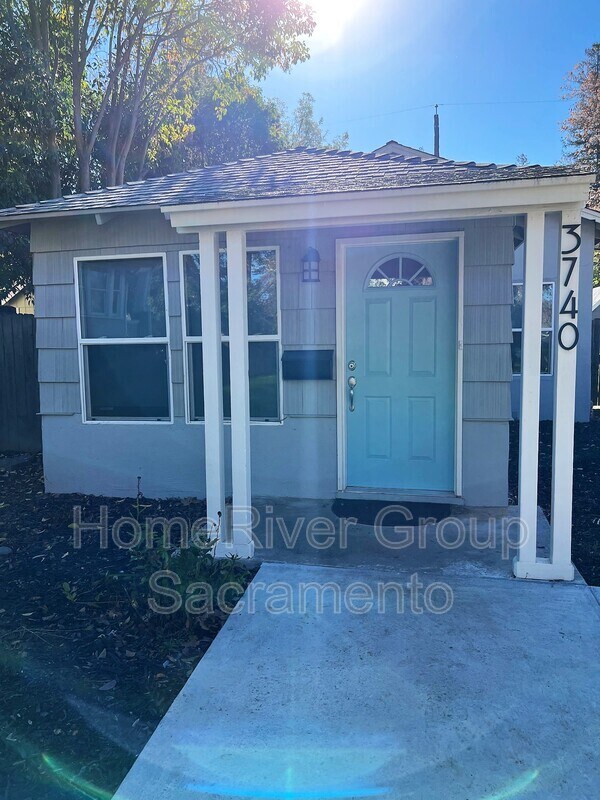 Primary Photo - 3740 1st Ave