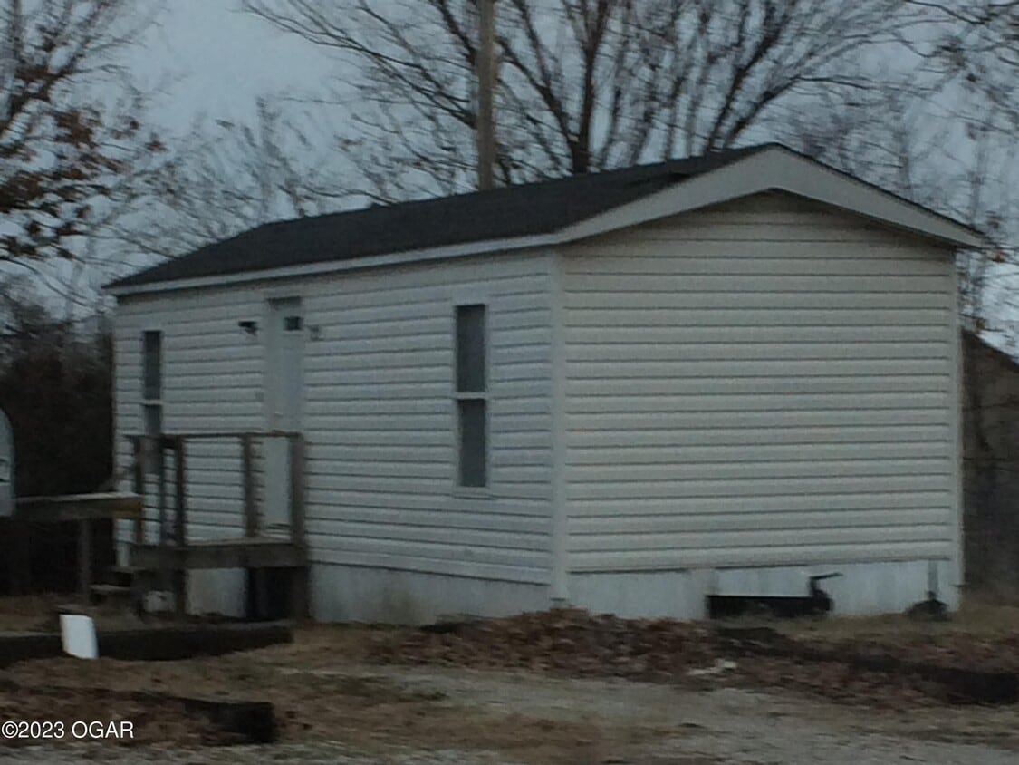 12923 Kerman Ln, Neosho, MO 64850 Condo for Rent in Neosho, MO